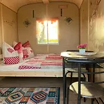 Schaeferwagen Kuschel Vom Friesenhof Wieratal Κάμπινγκ Nobitz