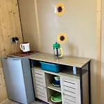 Κάμπινγκ Schaeferwagen Kuschel Vom Friesenhof Wieratal Nobitz