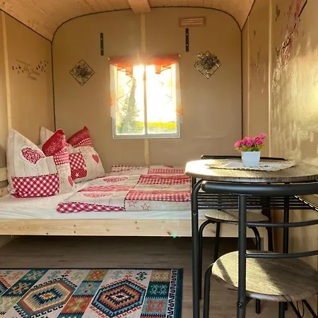 Schaeferwagen Kuschel Vom Friesenhof Wieratal Camping Nobitz