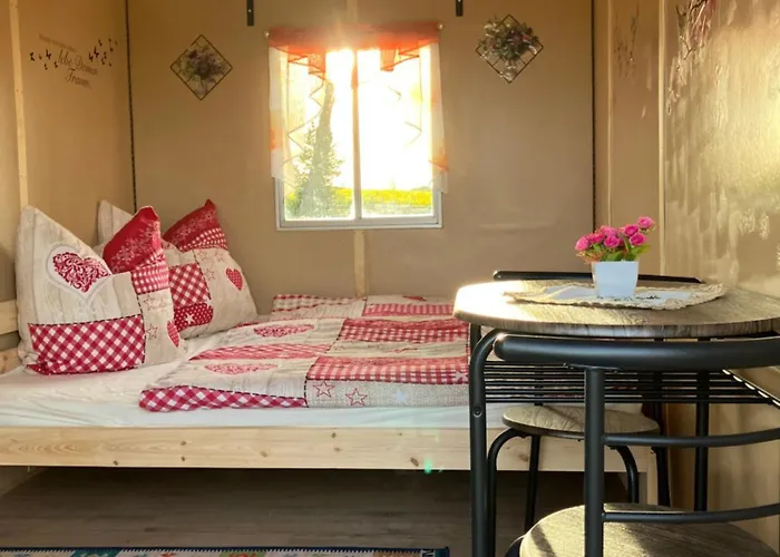 Schaeferwagen Kuschel Vom Friesenhof Wieratal キャンプ場 Nobitz